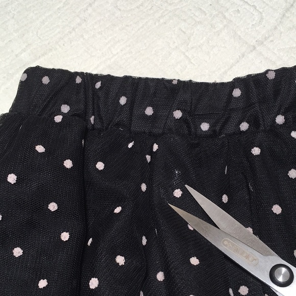 3T (4/$20) Netting/Ruffles Skirt by Old Navy - Picture 5 of 15